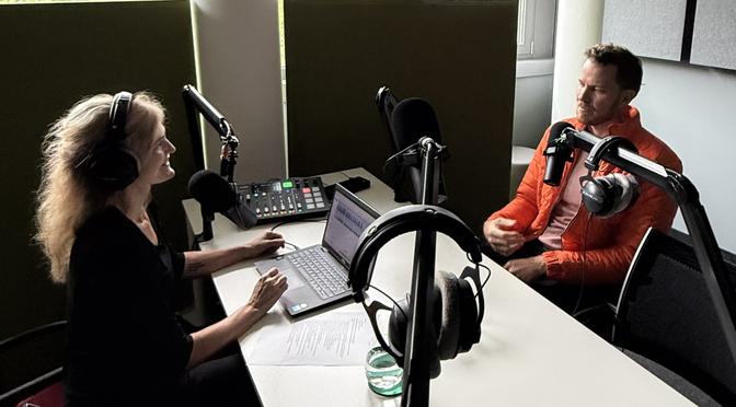 Mo Wildman während der Podcast-Aufnahme mit WZ-Host Petra Tempfer.