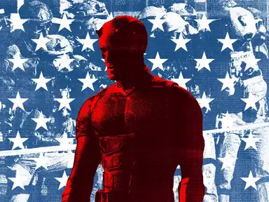 Die Silhouette vom Superhelden Daredevil in Rot vor dem Hintergrund einer amerikanischen Flagge, im Hintergrund sind Sterne und ICE Beamte zu sehen.