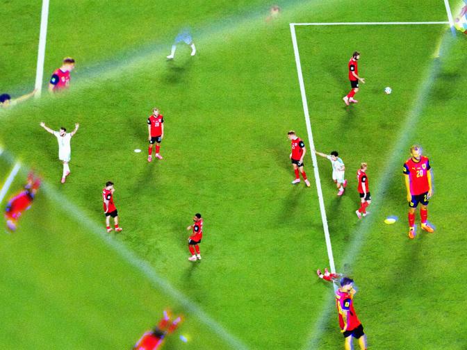 Fußball – FIFA-Weltmeisterschaft 2026 – Gruppe J – Algerien gegen Österreich – Kansas City Stadium, Kansas City, Missouri, USA – 27. Juni 2026: Der algerische Spieler Rafik Belghali jubelt nach dem ersten Tor seiner Mannschaft.