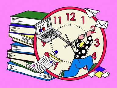 Eine Person dreht die Zeiger einer Uhr, umgeben von Büchern, einem Laptop, einem Lineal, Papierfliegern und Briefumschlägen vor einem rosa Hintergrund.