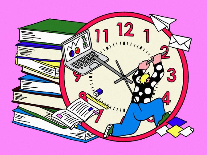 Eine Person dreht die Zeiger einer Uhr, umgeben von Büchern, einem Laptop, einem Lineal, Papierfliegern und Briefumschlägen vor einem rosa Hintergrund.