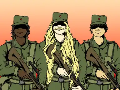 Drei Soldaten, einer davon mit langen Haaren, in grüner Uniform mit Gewehren, die nebeneinander stehen, vor einem orangefarbenen Hintergrund.