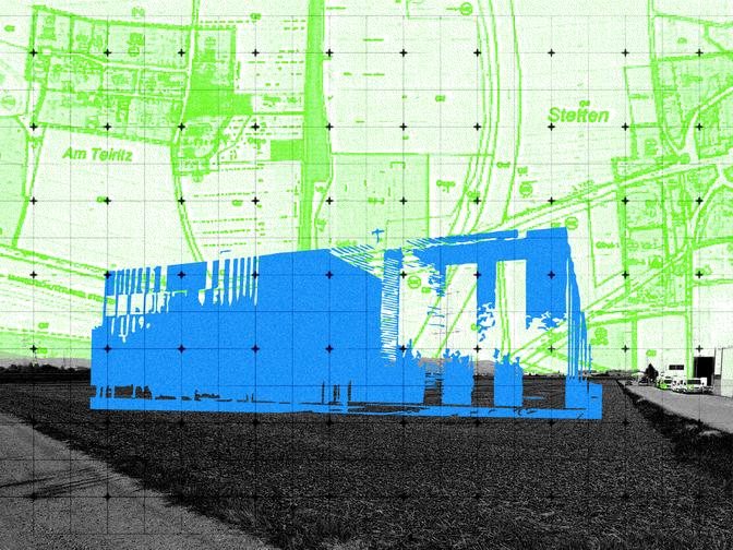 Künstlerische Darstellung mit digital überlagertem Plan einer ländlichen Gegend, abstraktes blaues Rechenzentrum im Vordergrund.
