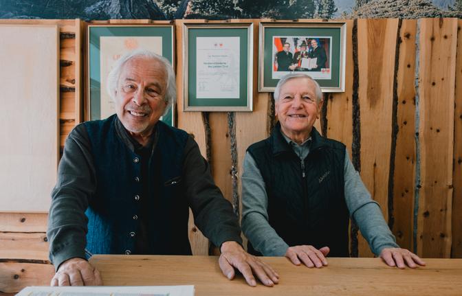 Zwei ältere Männer.