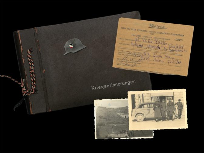 Ein Fotoalbum mit einem Helm und der Aufschrift: Kriegerinnerungen; Korrespondenz aus dem 2. Weltkrieg mit kyrillischen Zeichen und zwei alte Fotografien.